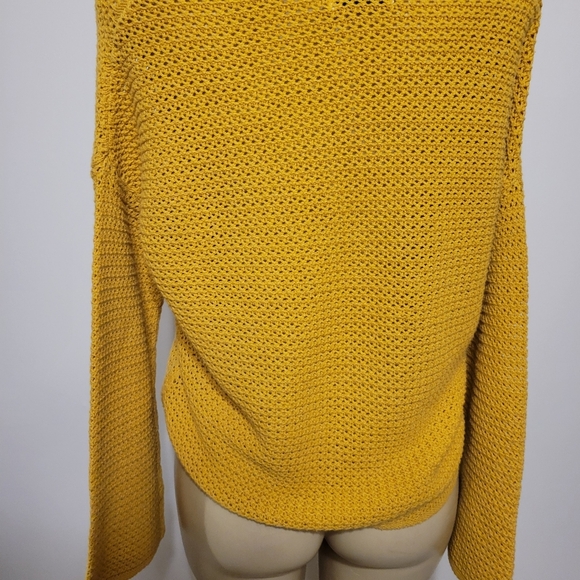 Old Navy Yellow Knit Women's Sweater Pullover - Picture 4 of 5